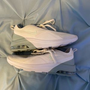 Nike ~ Tennis Shoes ~ White/Mint ~ 7.5